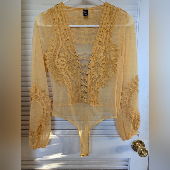 Windsor Mustard Yellow Sheer Lace Bodysuit size Small - Picture 1 of 12